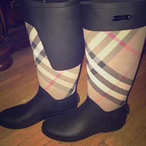 Burberry rainboots